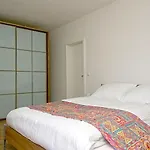 度假居 